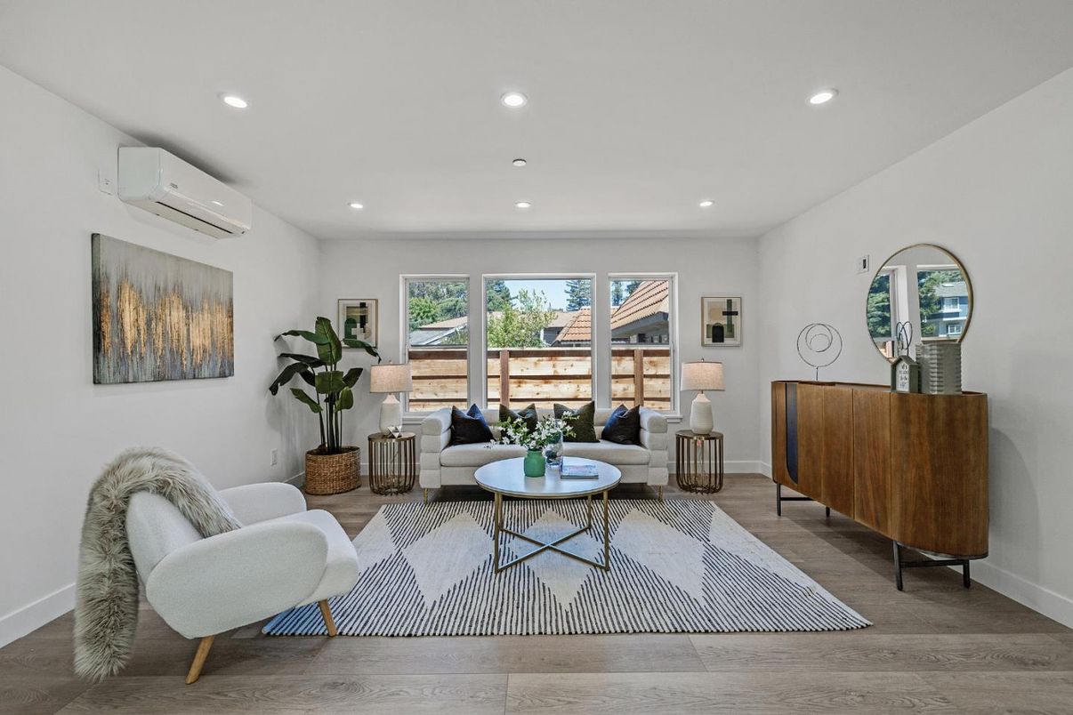 Interior, Living room, Recessed Lighting, Wood Texture Flooring