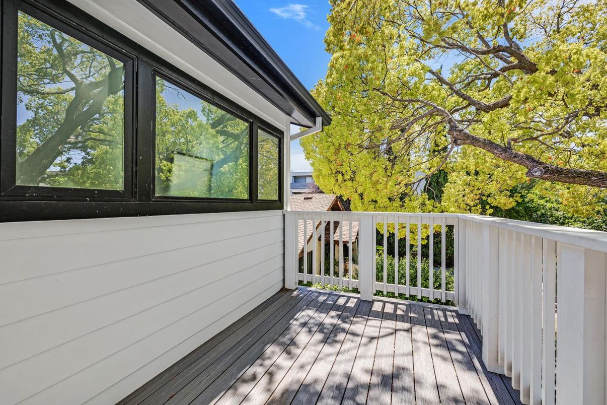 Exterior, Wood Texture Flooring
