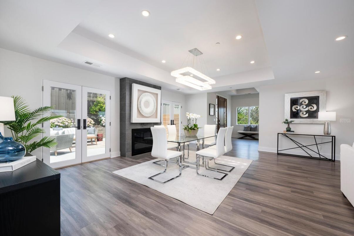 Dining room, Interior, Pendant Lights, Recessed Lighting, Wood Texture Flooring