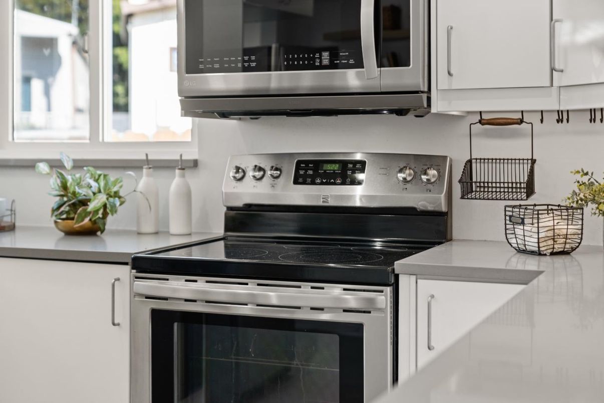 Interior, Kitchen, Stainless Steel Appliances