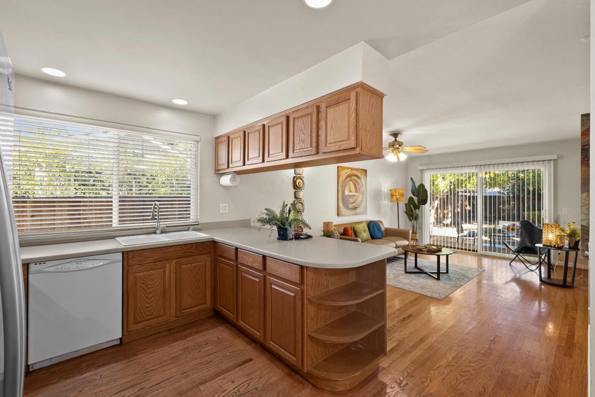 Interior, Kitchen, Living room, Recessed Lighting, Wood Texture Flooring
