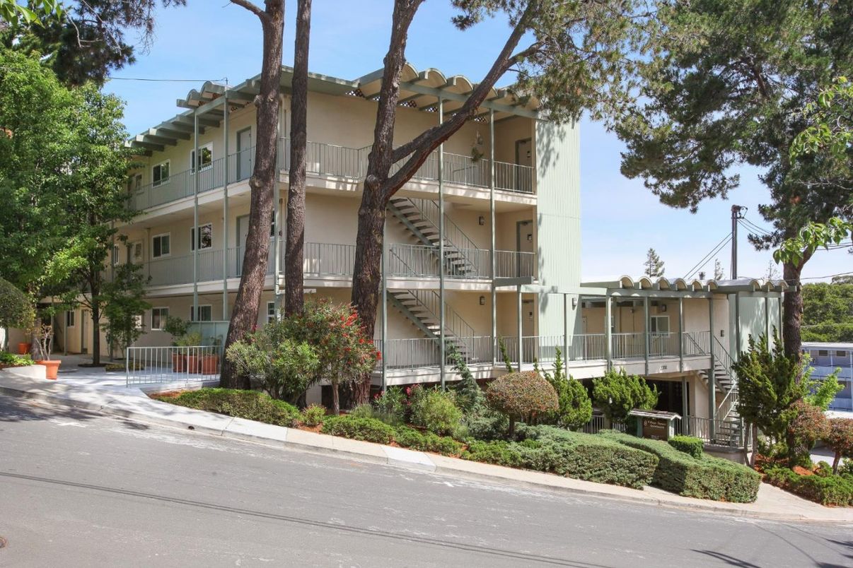 Exterior, Facade, Condo Building