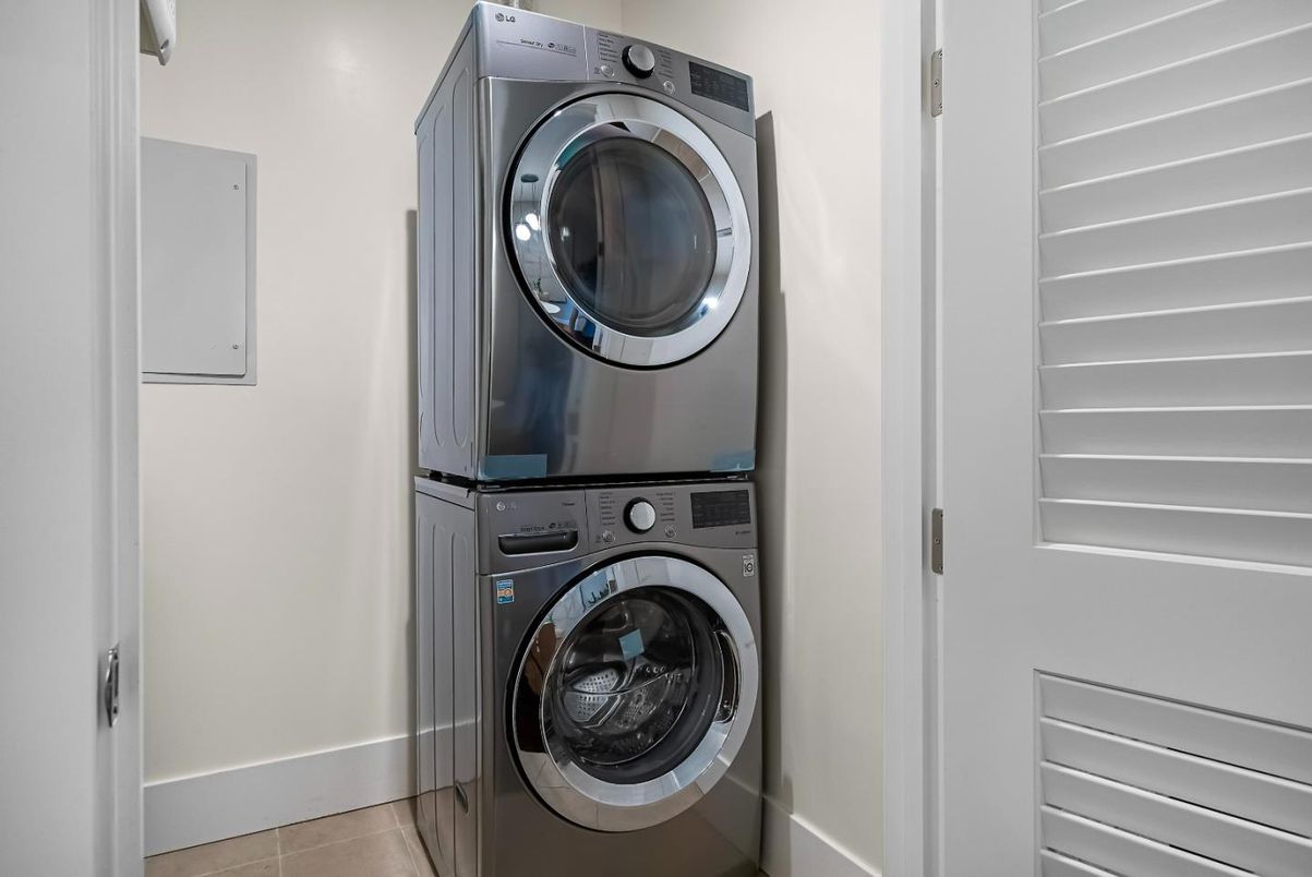 Interior, Utility Closets, Washer
