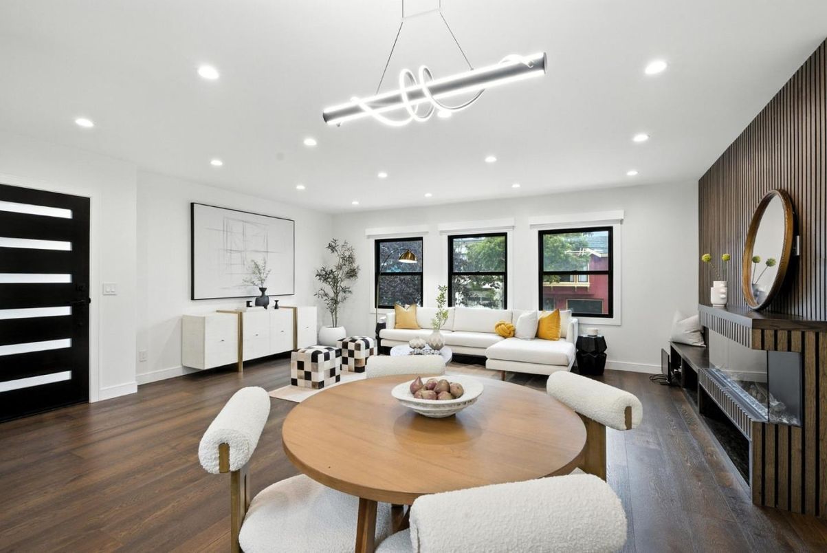 Dining room, Interior, Living room, Pendant Lights, Recessed Lighting, Wood Texture Flooring
