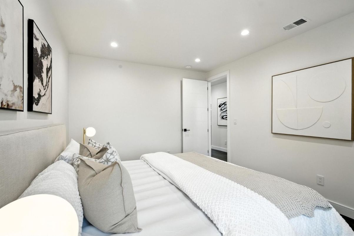 Bedroom, Interior, Recessed Lighting
