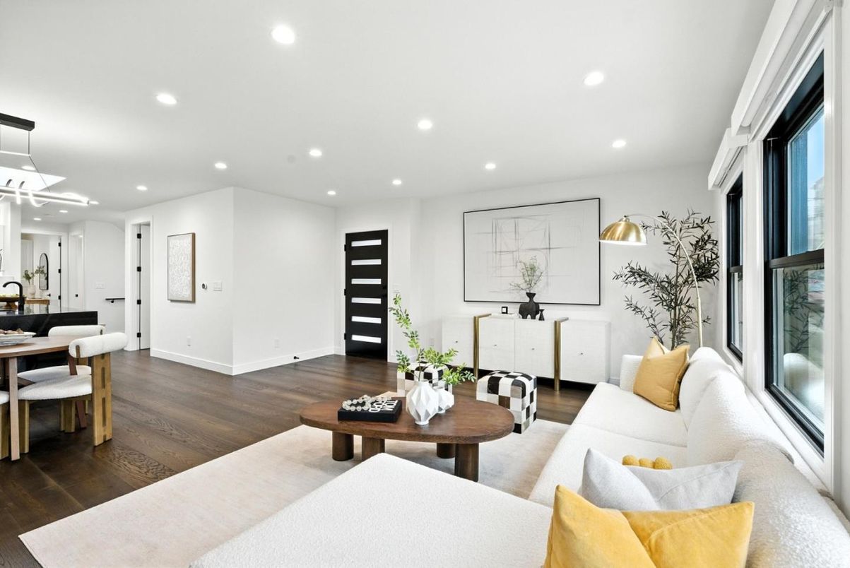 Dining room, Interior, Living room, Pendant Lights, Recessed Lighting, Wood Texture Flooring
