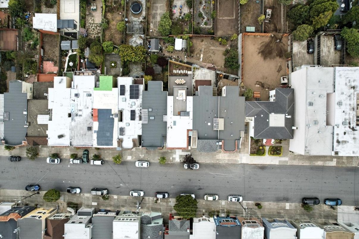 Exterior, Drone