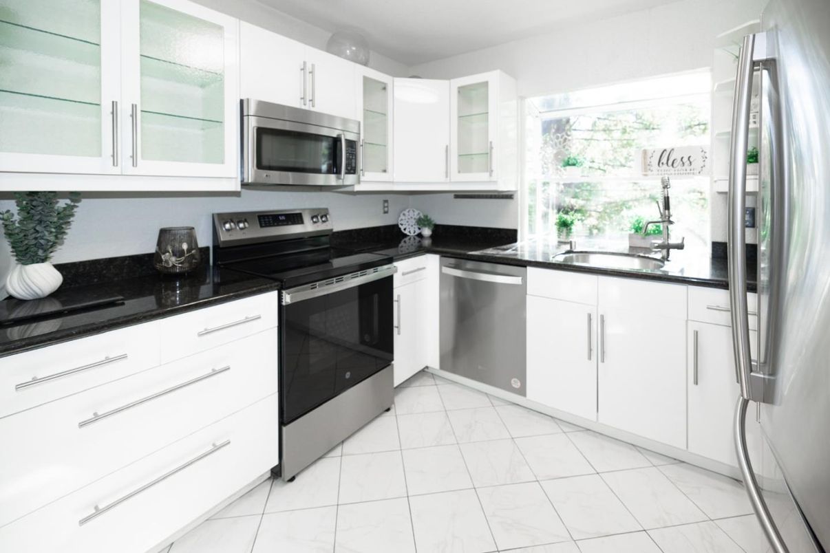 Interior, Kitchen, Marble, Stainless Steel Appliances