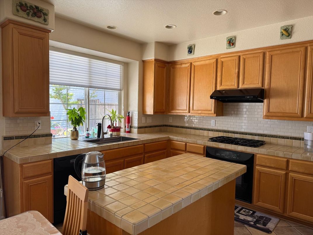 Interior, Kitchen, Recessed Lighting, Tile Countertops