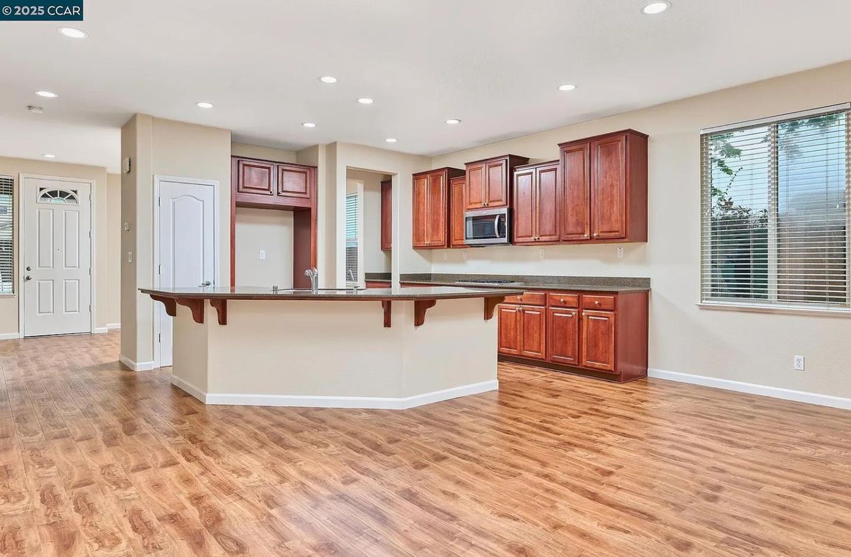 Interior, Kitchen, Recessed Lighting, Wood Texture Flooring