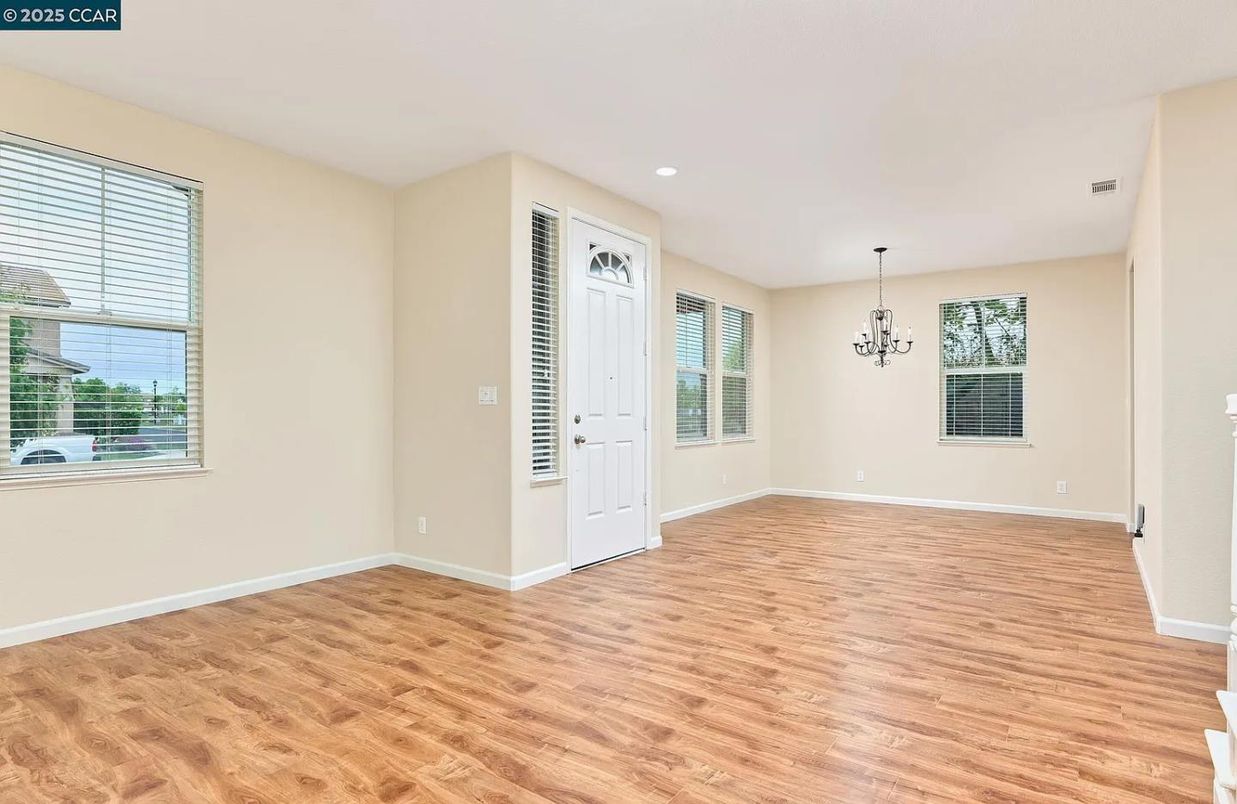 Chandelier, Empty room, Interior, Recessed Lighting, Wood Texture Flooring