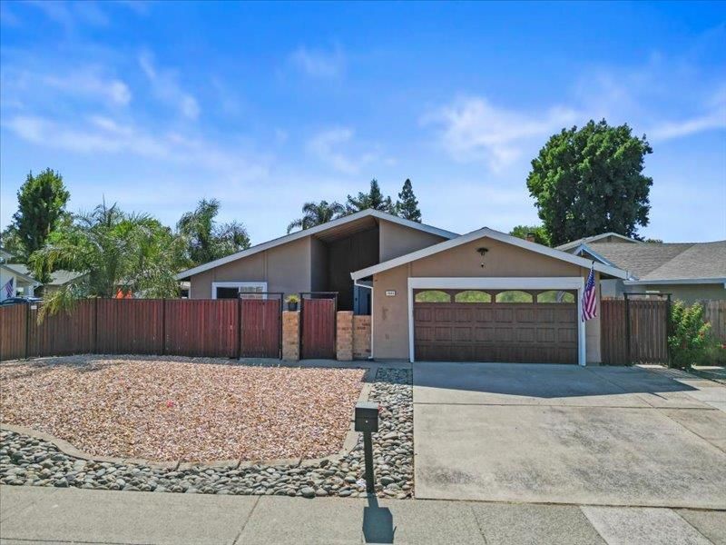 Attached, Backyard, Exterior, Facade, Ranch