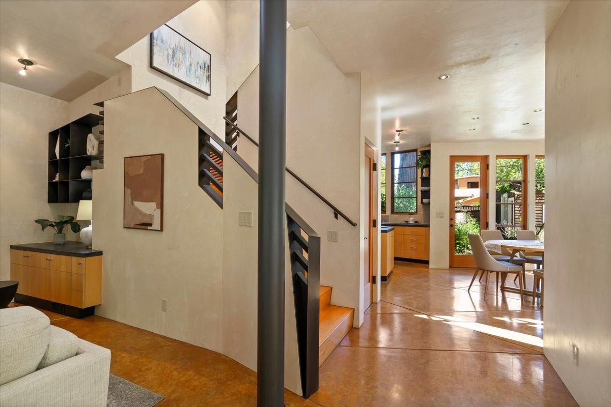Dining room, Interior, Recessed Lighting