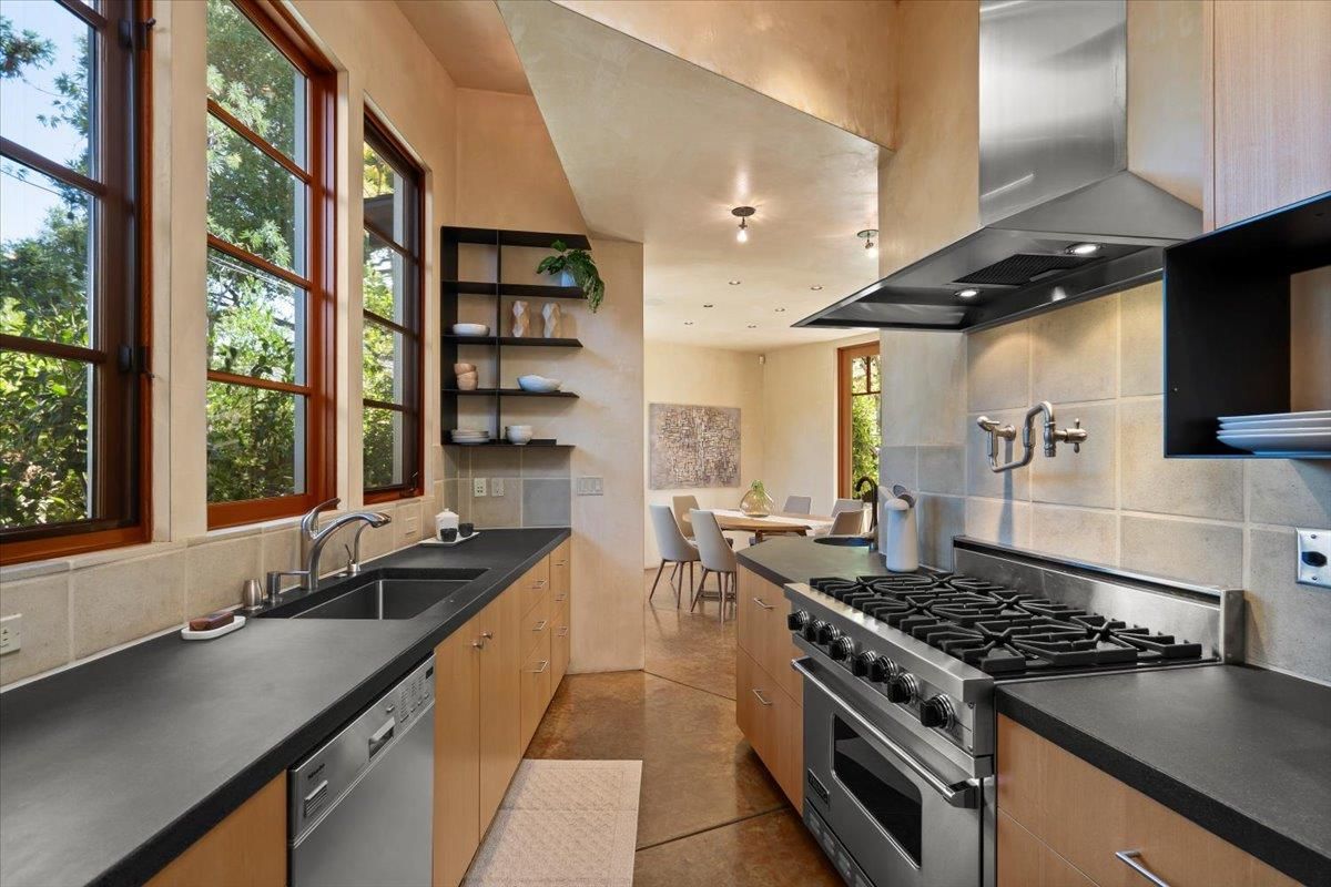 Dining room, Interior, Kitchen, Recessed Lighting, Stainless Steel Appliances
