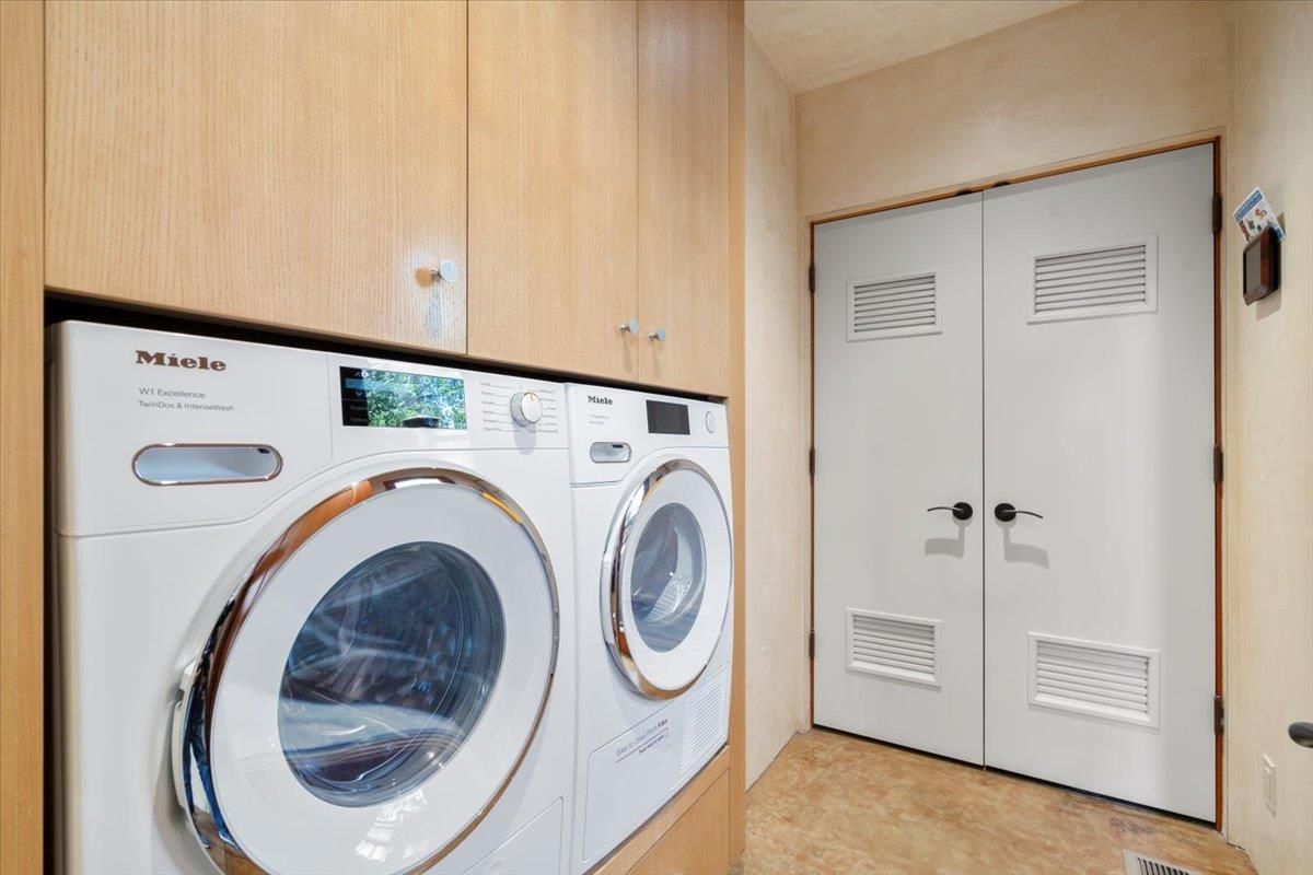 Interior, Utility Closets, Washer