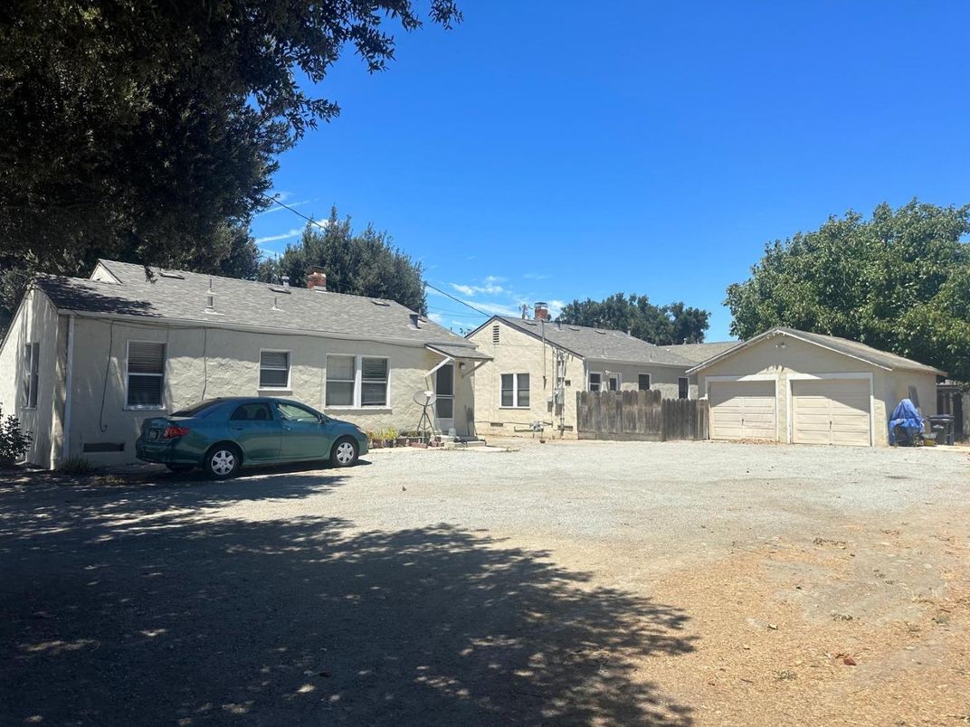Backyard, Detached Garage, Exterior
