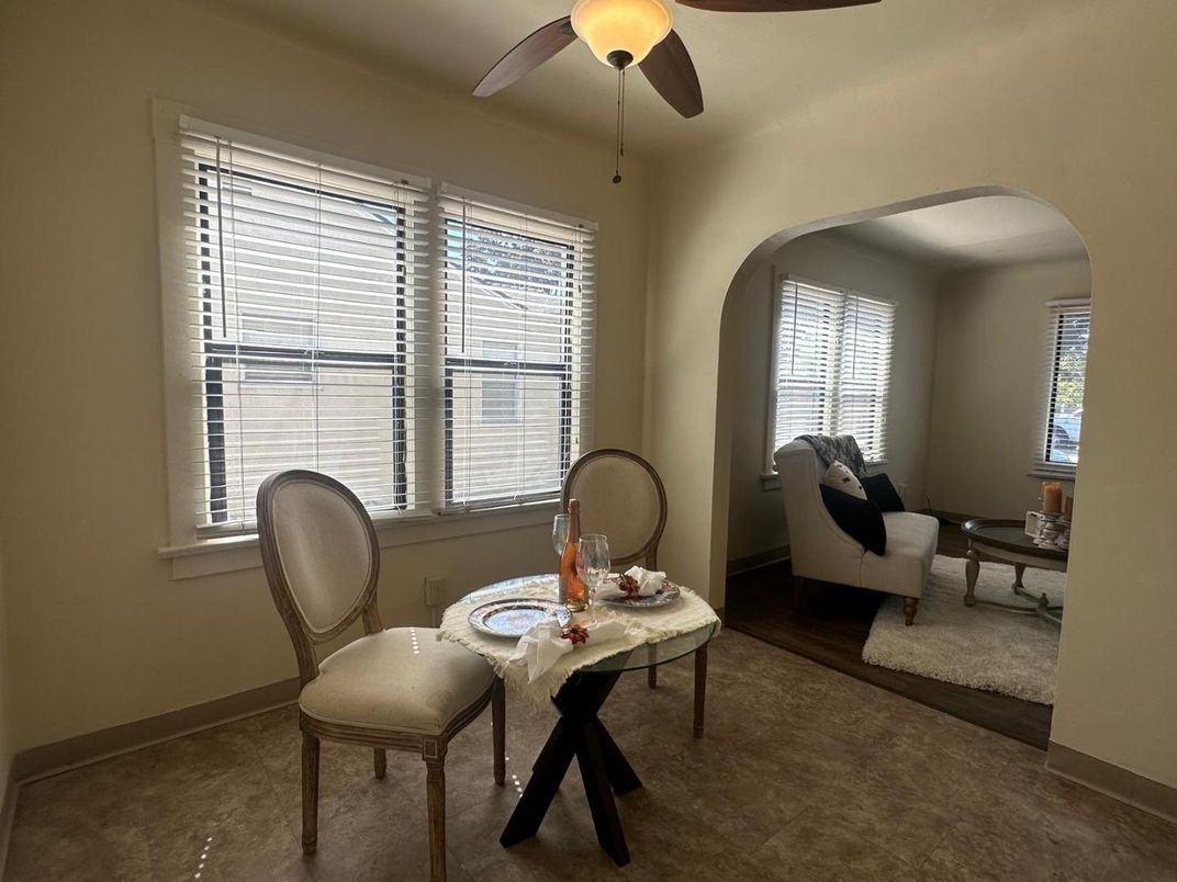 Dining room, Interior