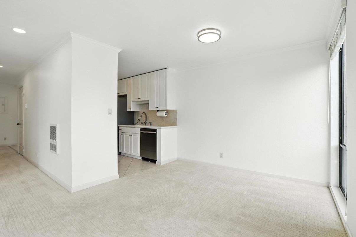 Empty room, Interior, Kitchen, Recessed Lighting
