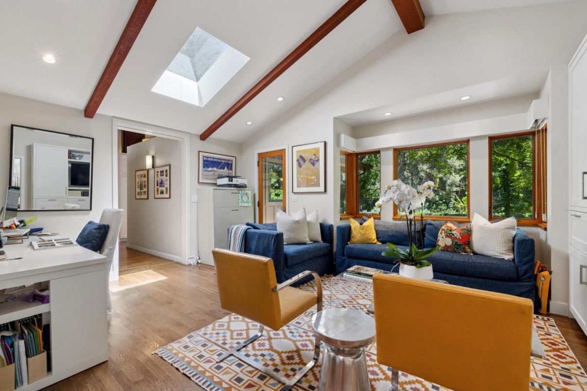 Interior, Living room, Recessed Lighting, Wooden Beams, Wood Texture Flooring
