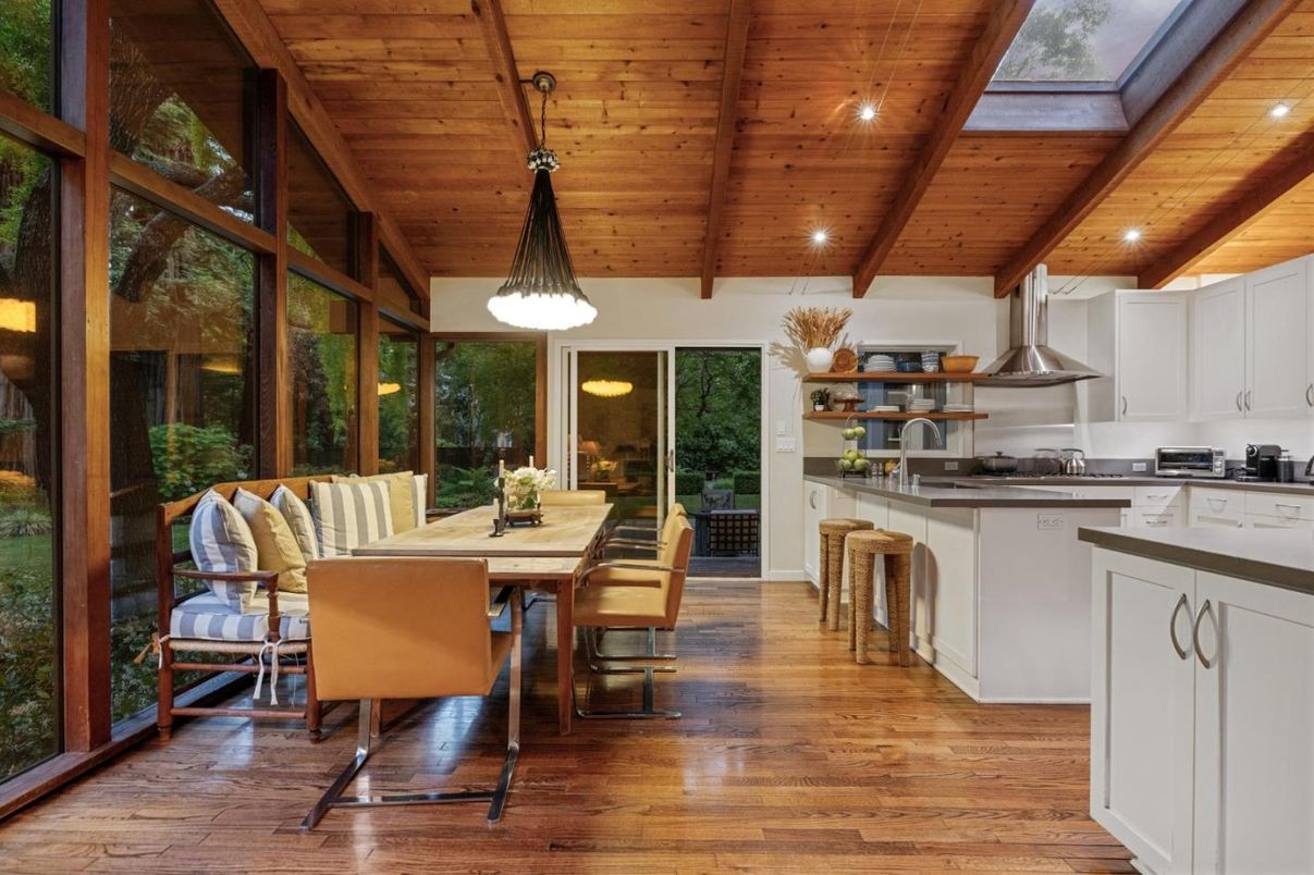 Dining room, Interior, Kitchen, Pendant Lights, Recessed Lighting, Wooden Beams, Wooden Ceilings, Wood Texture Flooring