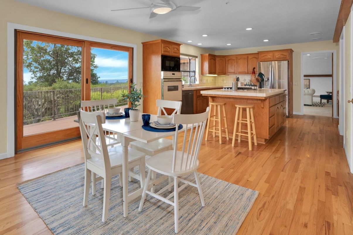 Dining room, Interior, Kitchen, Recessed Lighting, Stainless Steel Appliances, Wood Texture Flooring