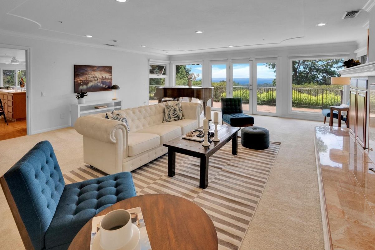 Interior, Living room, Piano, Recessed Lighting