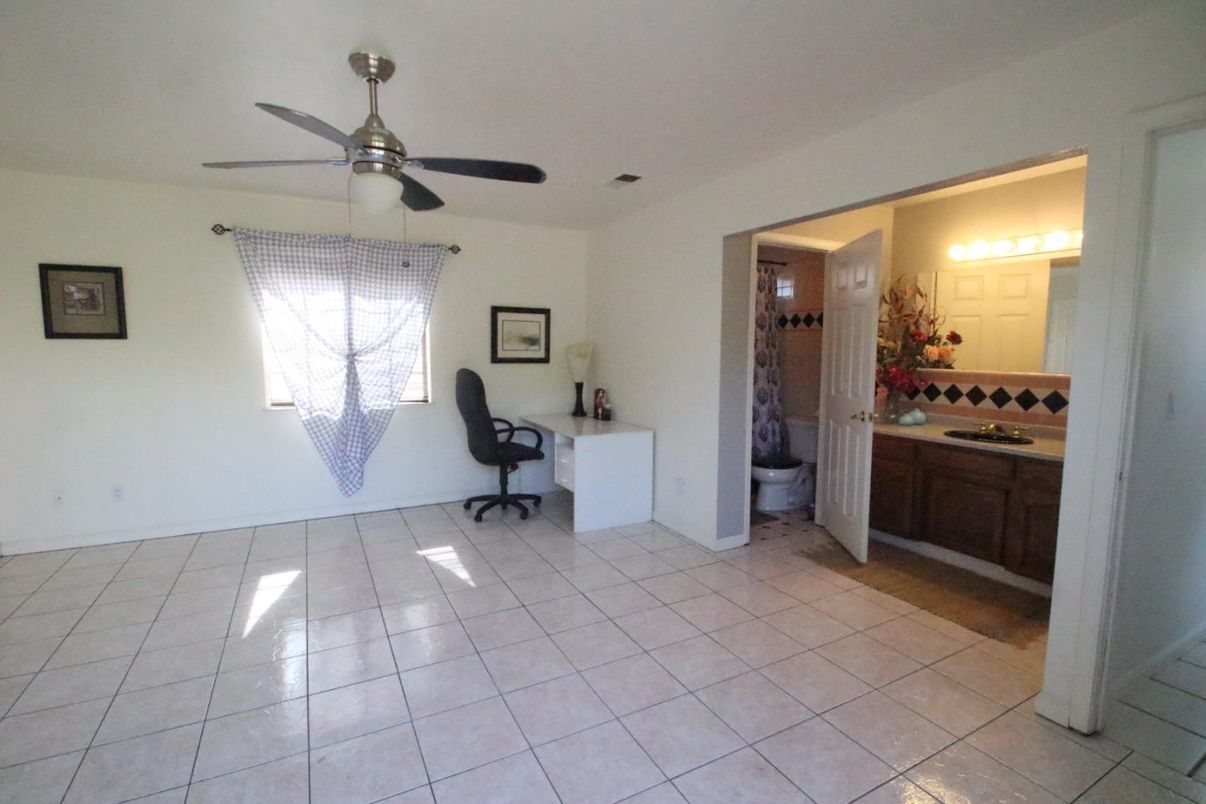 Bathroom, Home Office, Interior