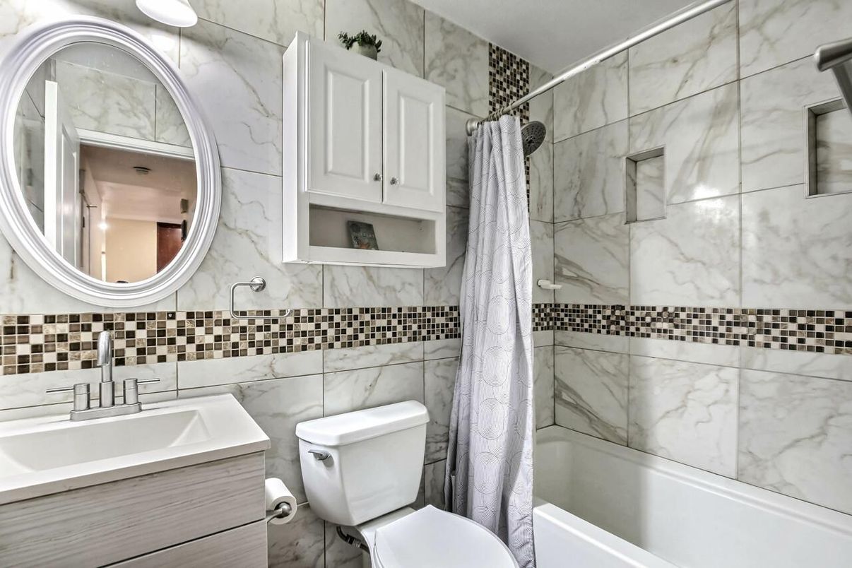 Bathroom, Interior, Marble Walls