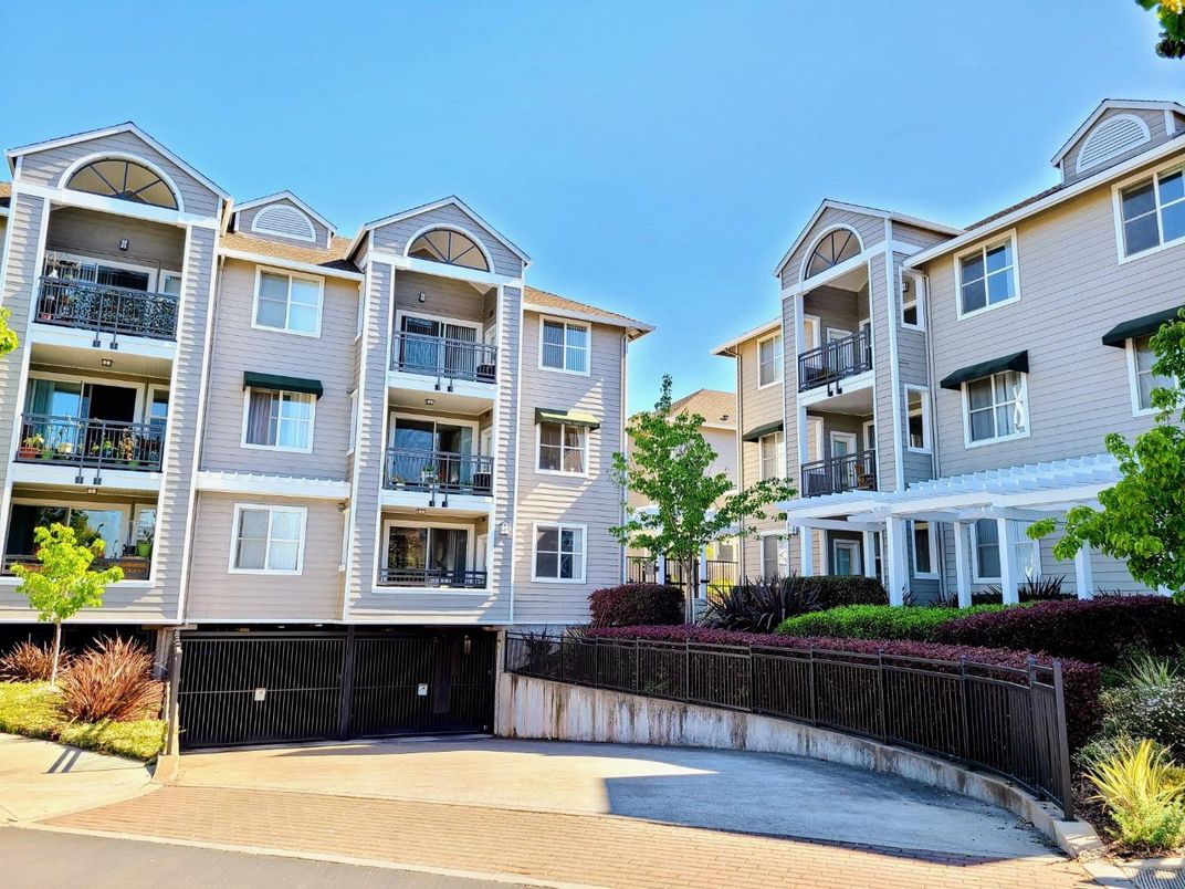 Exterior, Facade, Condo Building