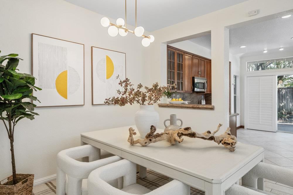 Dining room, Interior, Kitchen, Pendant Lights, Recessed Lighting