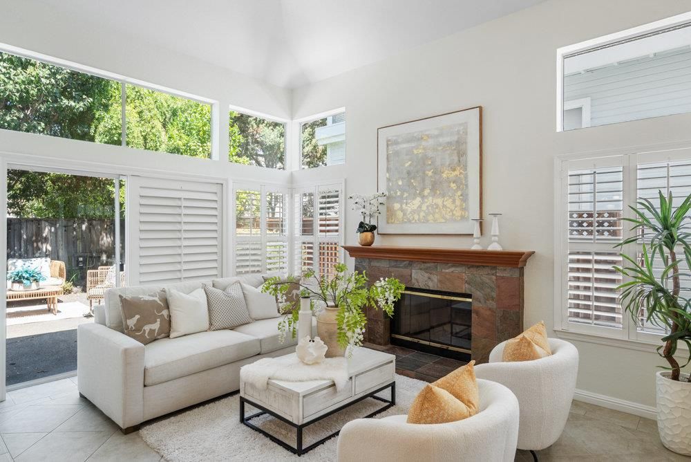 Fireplace, Interior, Living room