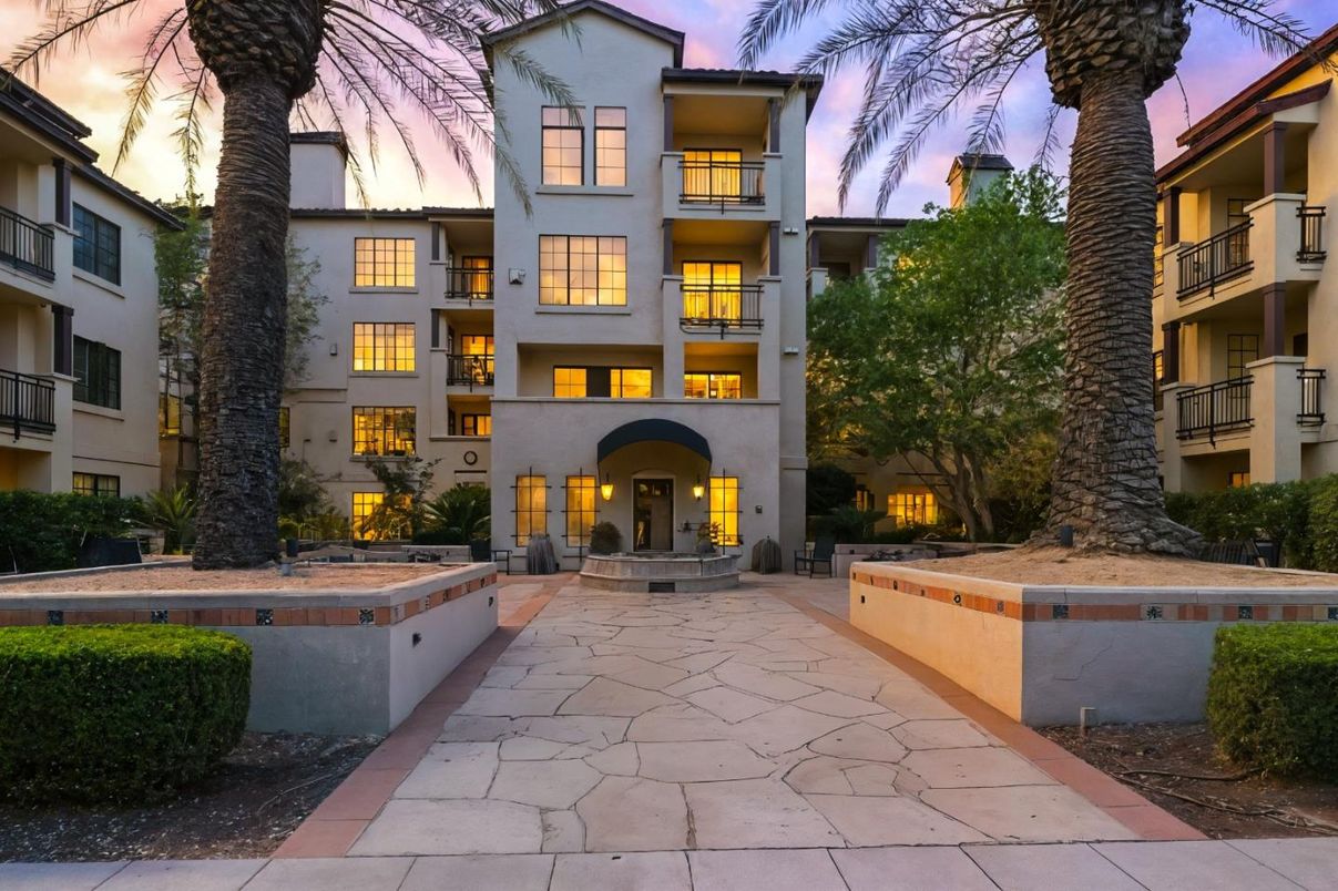 Exterior, Facade, Condo Building