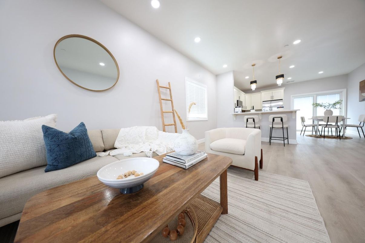 Dining room, Interior, Kitchen, Living room, Pendant Lights, Recessed Lighting, Wood Texture Flooring