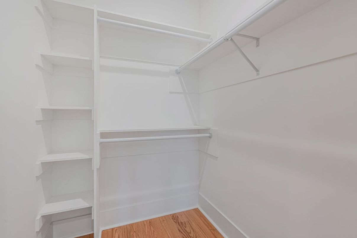 Interior, Walk-in Closets, Wood Texture Flooring