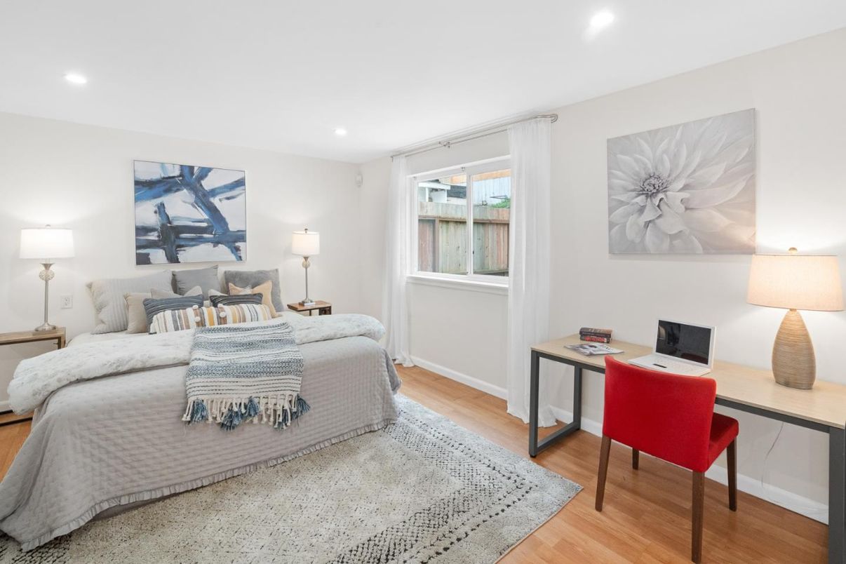 Bedroom, Home Office, Interior, Recessed Lighting, Wood Texture Flooring