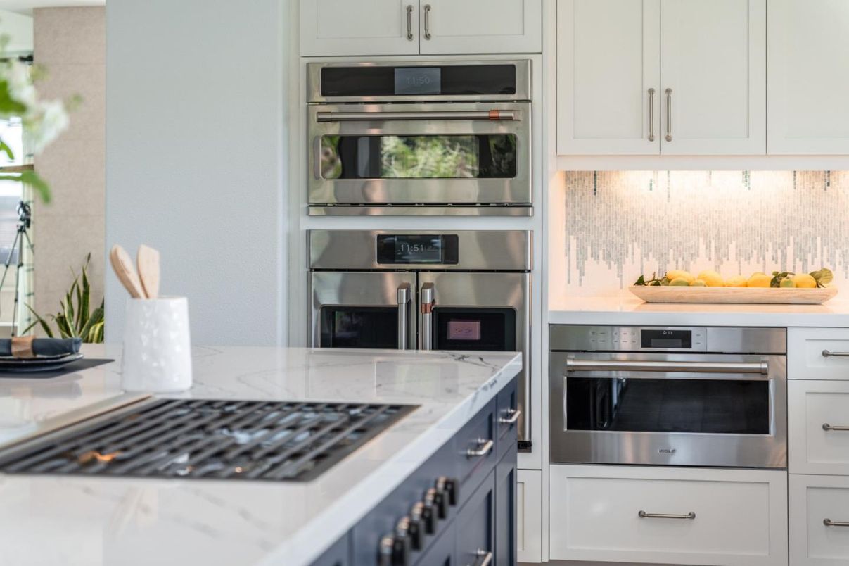 Interior, Kitchen, Stainless Steel Appliances