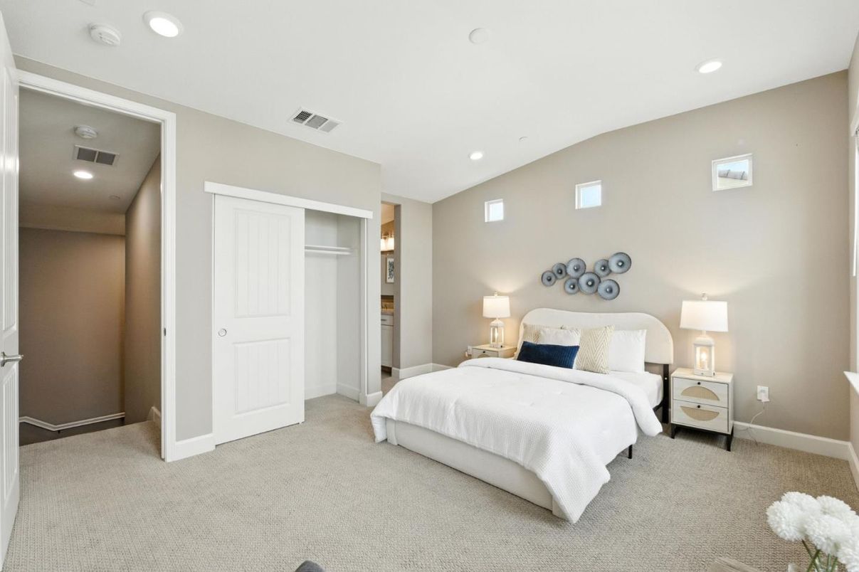 Bedroom, Interior, Recessed Lighting