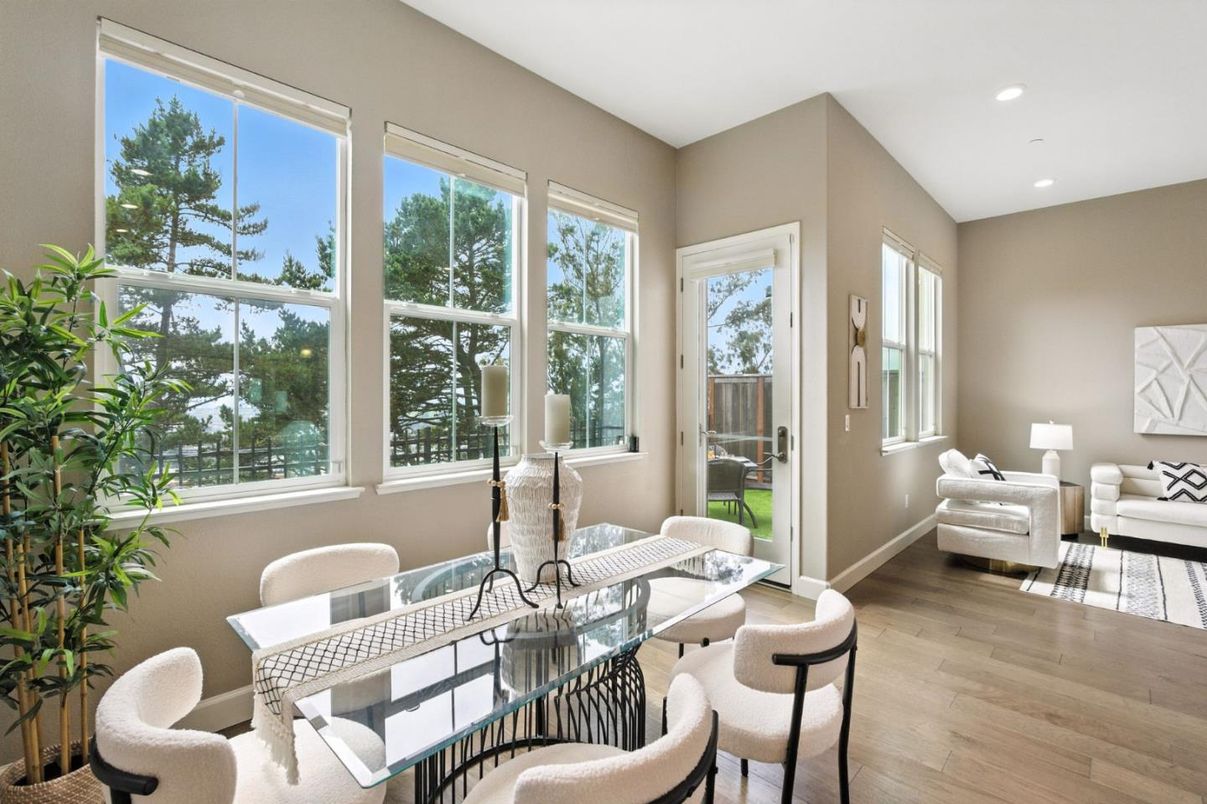 Dining room, Interior, Recessed Lighting, Wood Texture Flooring
