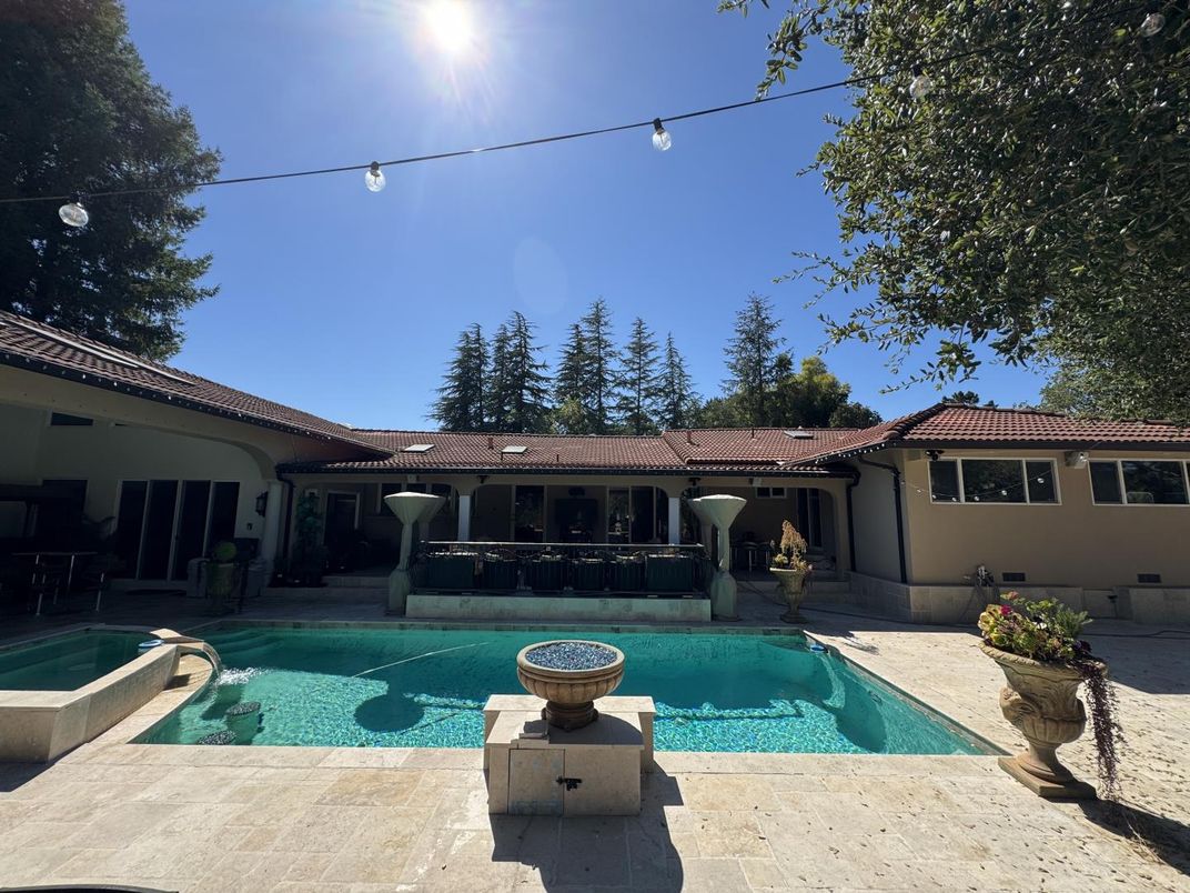 Exterior, Pool