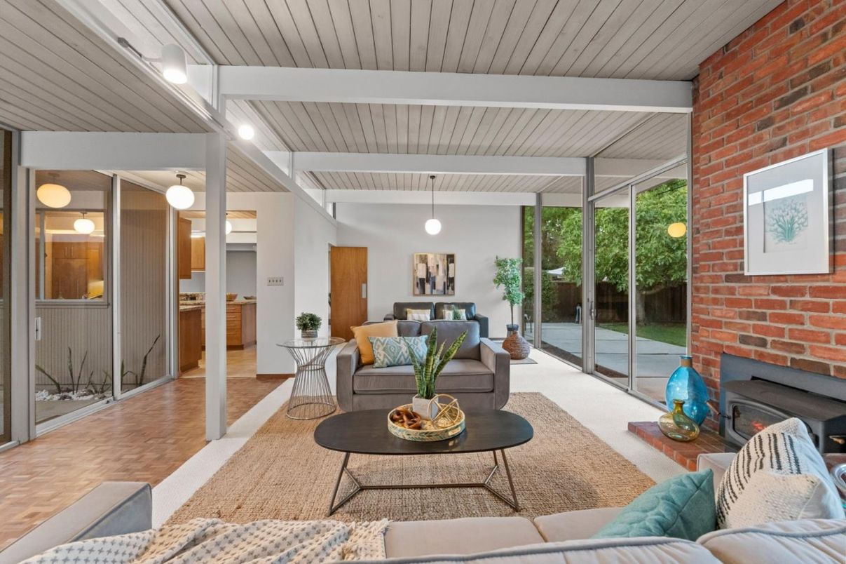Interior, Living room, Pendant Lights, Stone Walls, Wood Texture Flooring