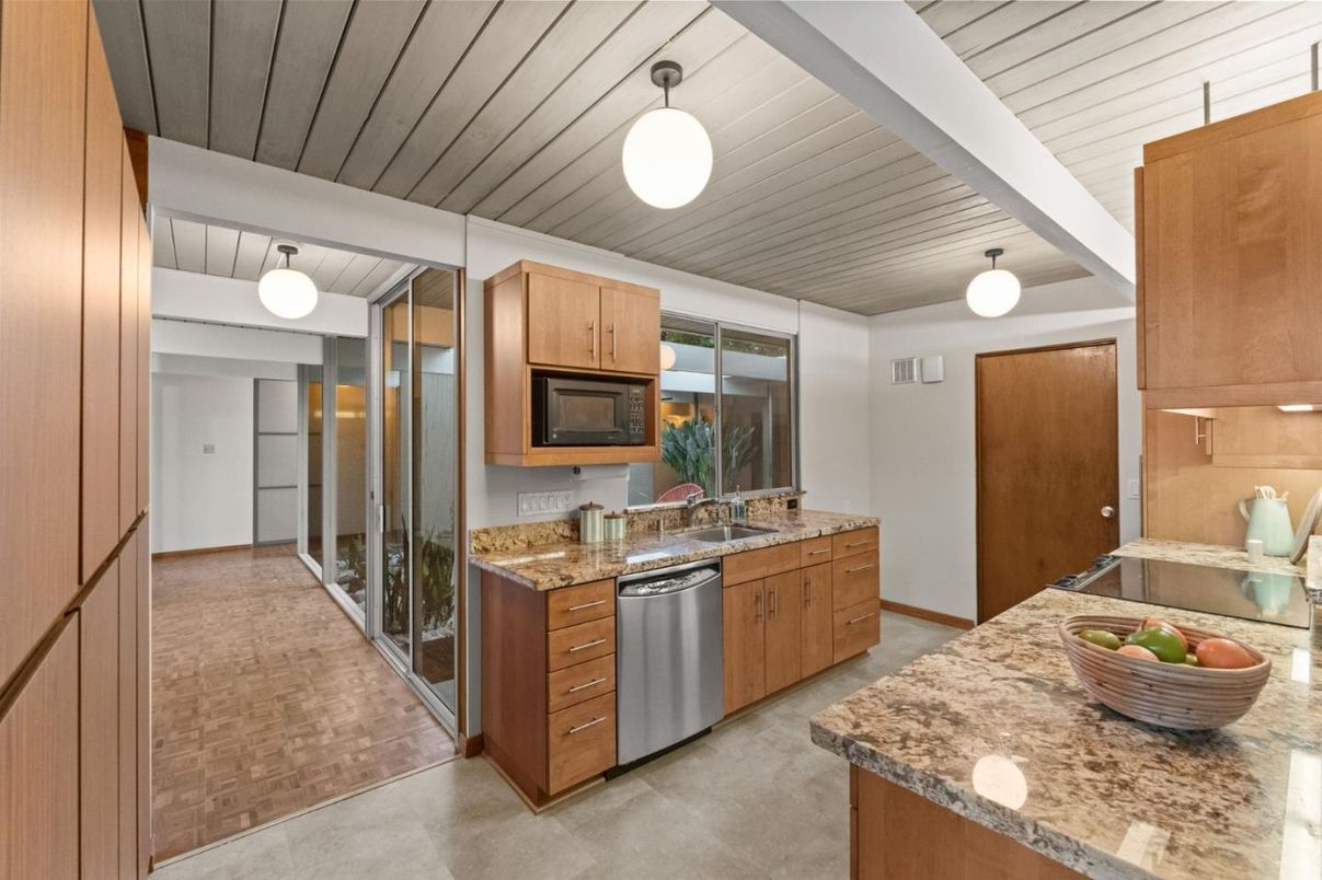 Interior, Kitchen, Pendant Lights, Stainless Steel Appliances