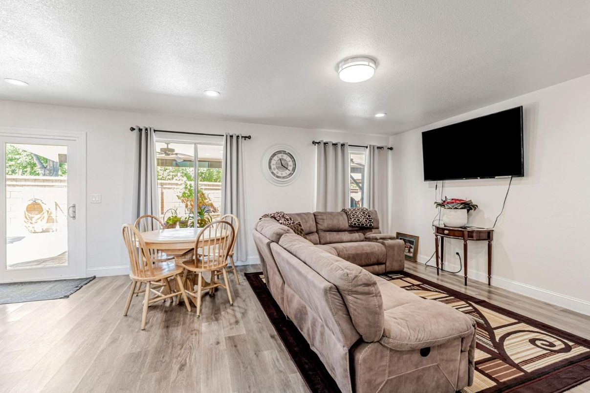 Dining room, Interior, Living room, Recessed Lighting, Wood Texture Flooring