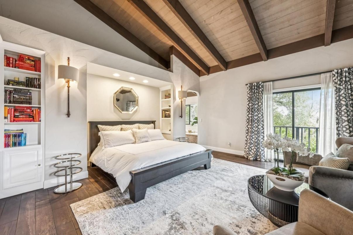 Bedroom, Interior, Recessed Lighting, Wooden Beams, Wooden Ceilings, Wood Texture Flooring