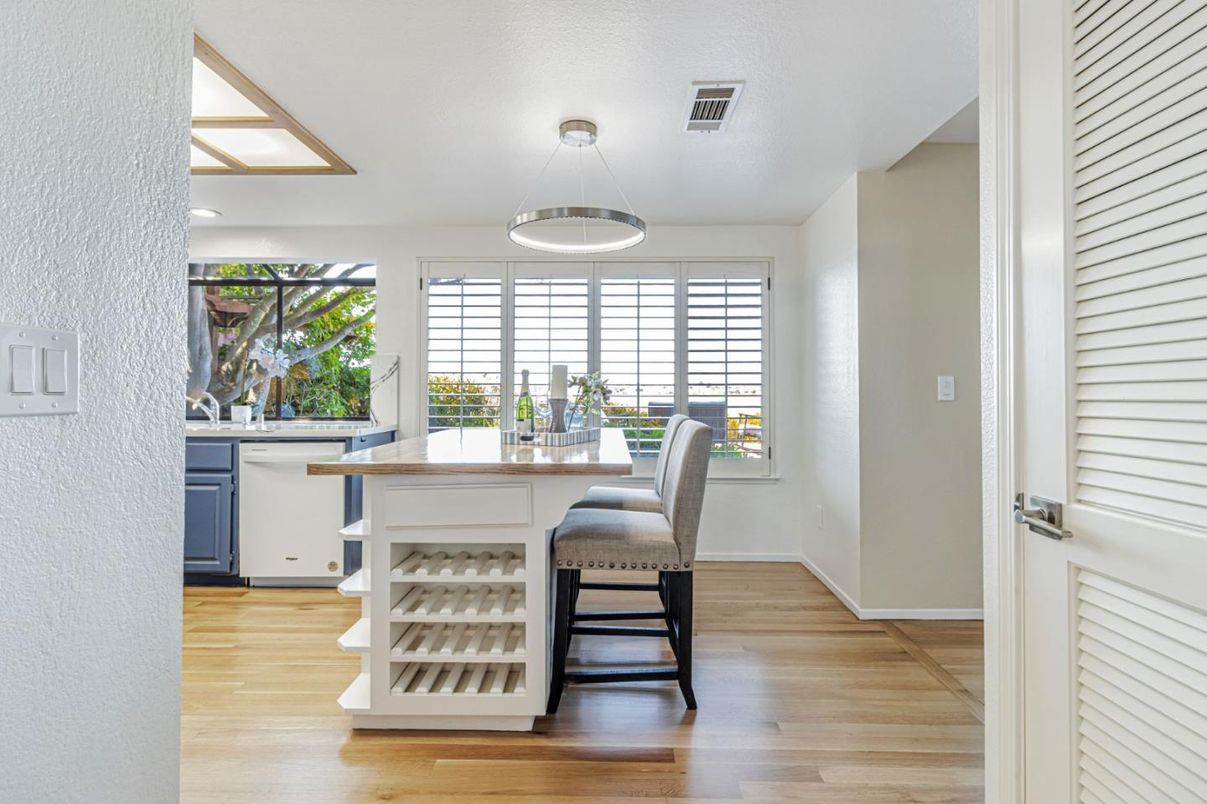 Dining room, Interior, Pendant Lights, Recessed Lighting, Wood Texture Flooring