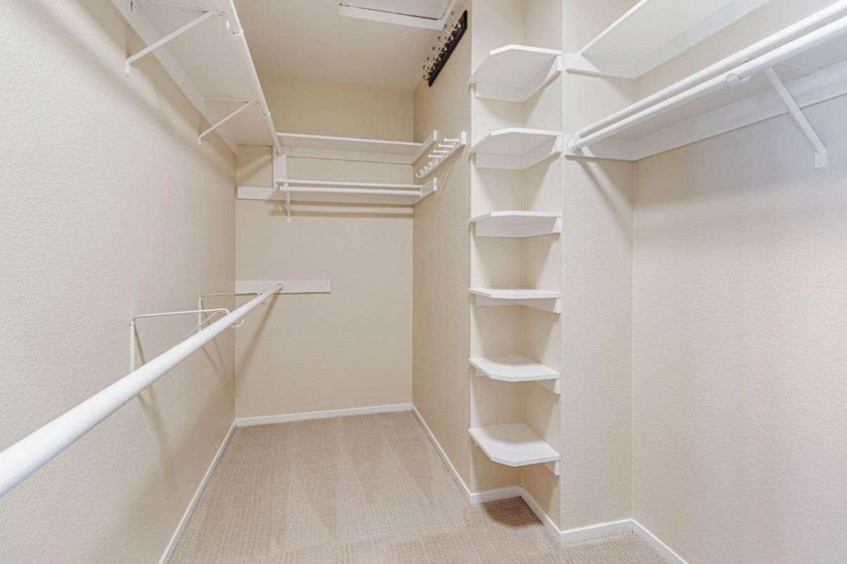 Interior, Walk-in Closets