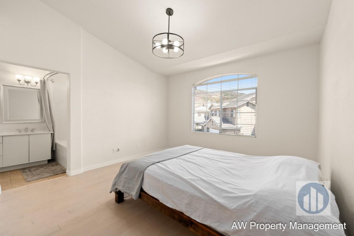 Bedroom, Interior, Pendant Lights, Wood Texture Flooring