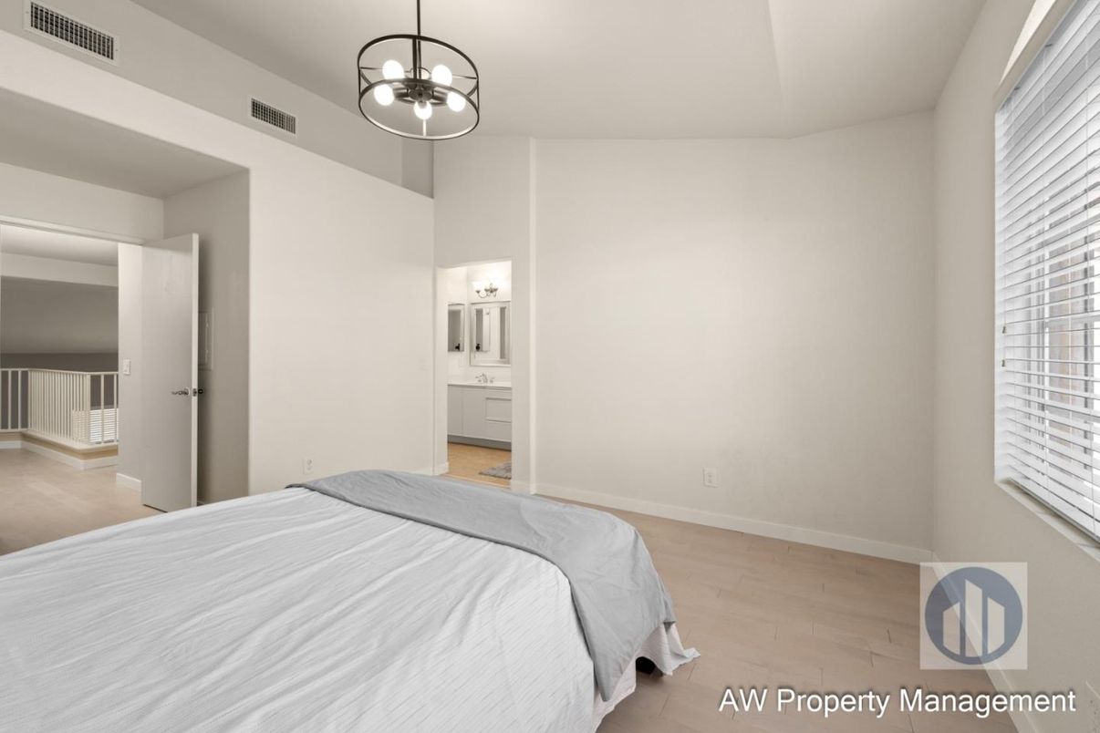 Bedroom, Interior, Pendant Lights, Wood Texture Flooring
