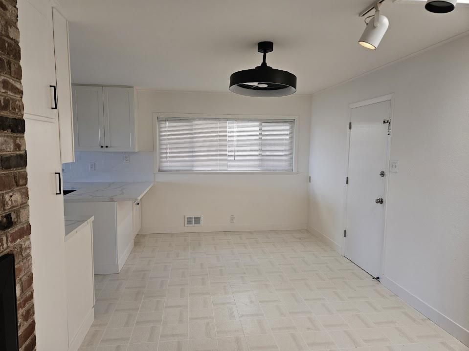 Empty room, Interior, Kitchen