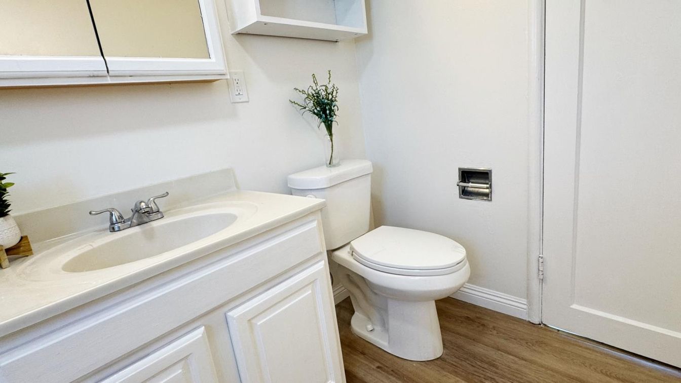 Bathroom, Interior, Wood Texture Flooring