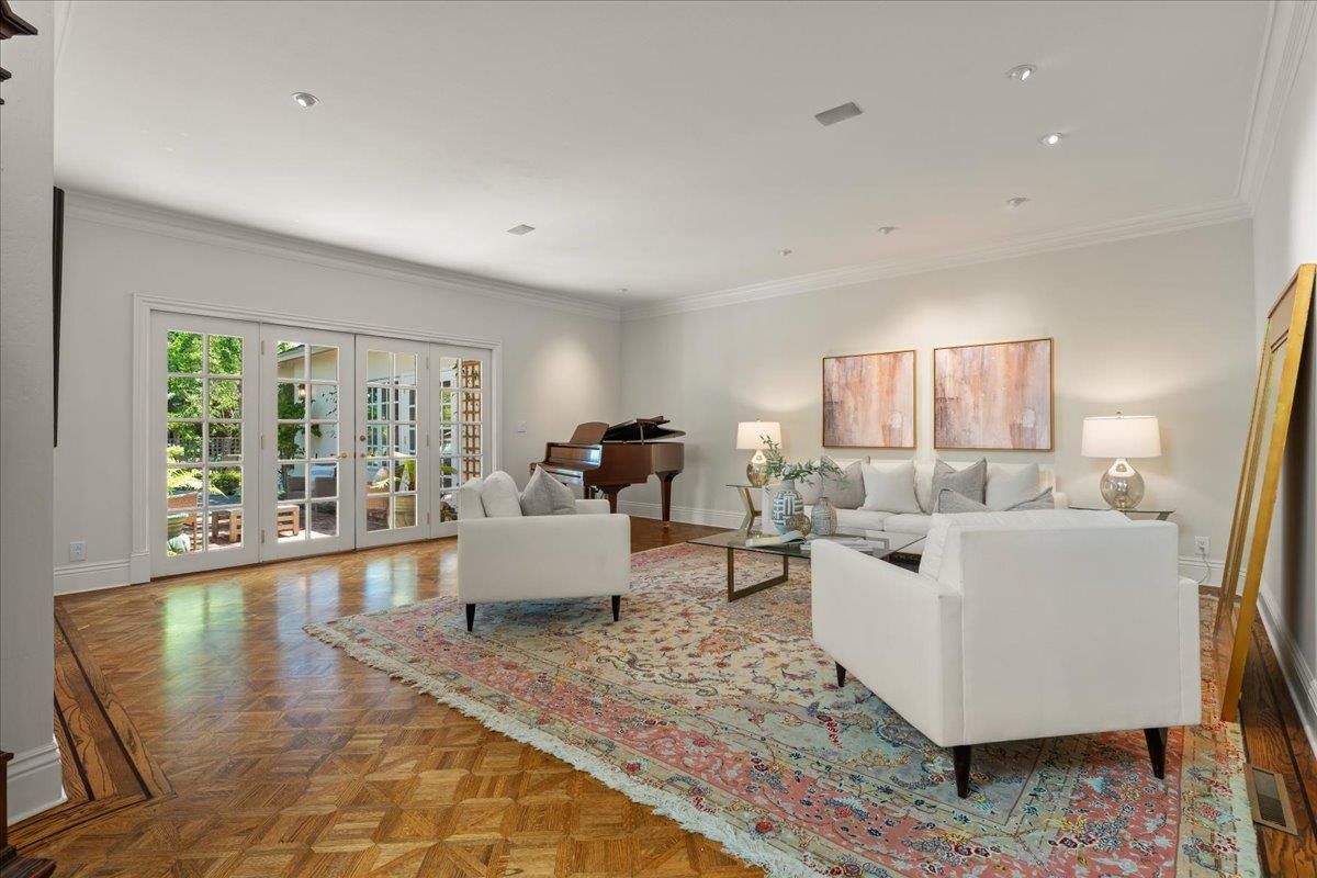 Interior, Living room, Piano, Recessed Lighting, Wood Texture Flooring